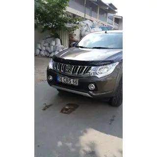 Дефлектор капоту (2015-2019, EuroCap) Mitsubishi L200 2015-2024 рр. фото 4