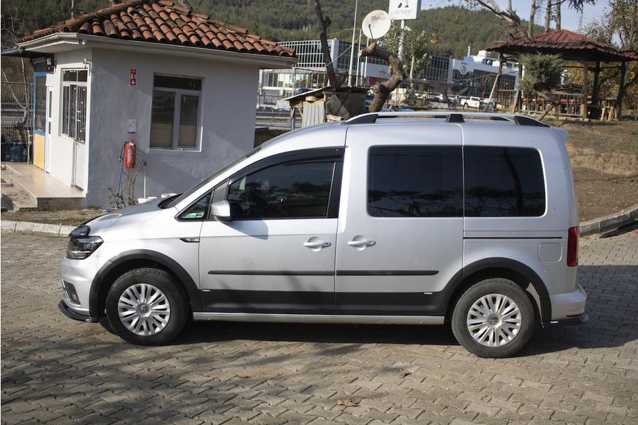 Volkswagen Caddy 2015-2020 рр. Комплект молдингів і розширювачів арок Фото 2
