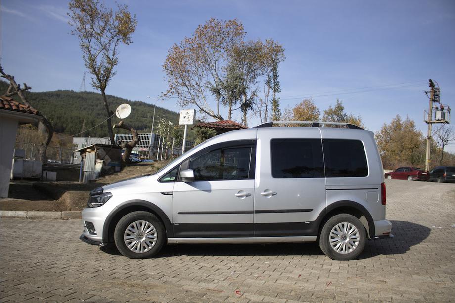 Volkswagen Caddy 2015-2020 рр. Комплект молдингів і розширювачів арок Фото 4