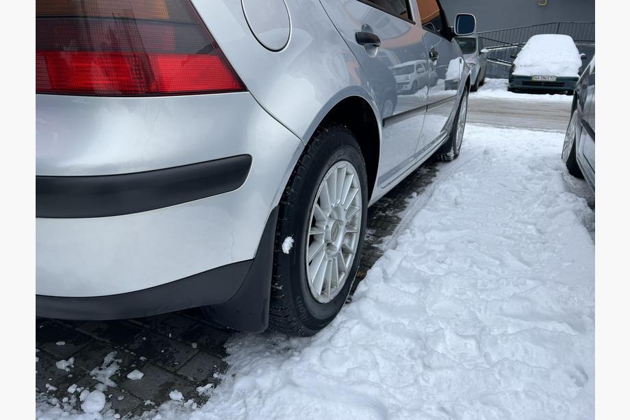 Volkswagen Golf 4 1997-2006 рр. Бризковики Premium (4 шт) Image