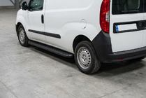 Opel Combo 2012-2018 рр. Бокові пороги Tayga Black (2 шт., алюміній) фото 1
