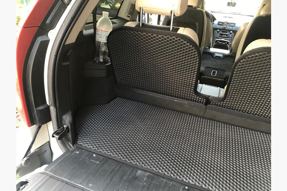 Volvo XC90 2002-2014 рр. Килимок багажника з 3 частин (EVA, чорний) Фото 4