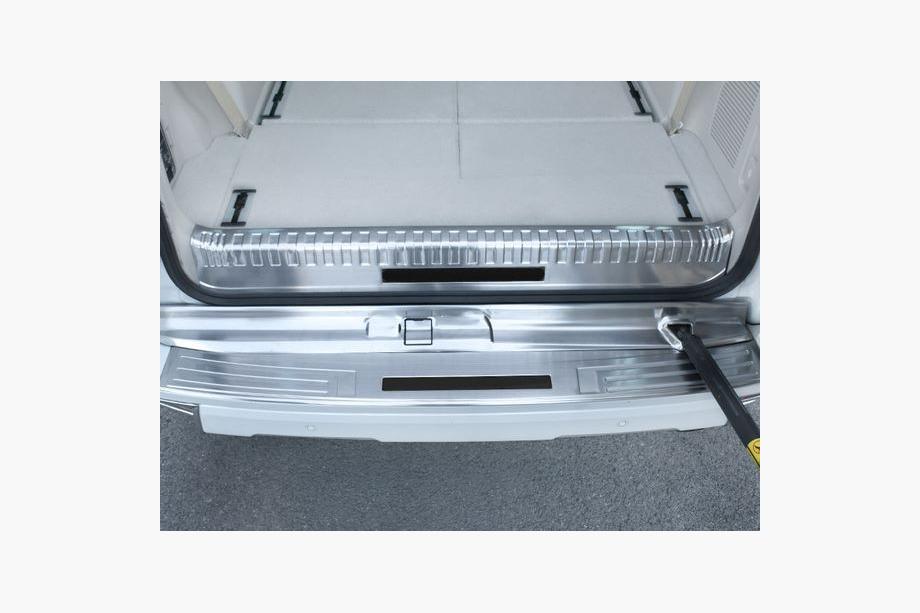 Toyota Land Cruiser Prado 150 2009-2023 рр. Накладка на задній внутрішній поріг (для 7 місний) Фото 3