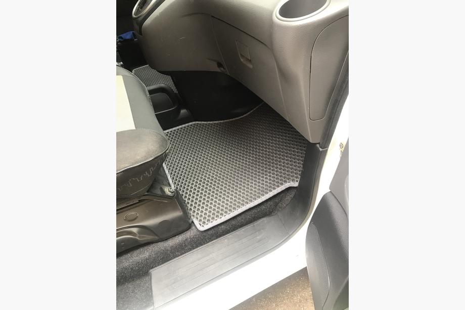 Nissan NV200 2009- рр. Килимки EVA для електро (чорні) Фото 4