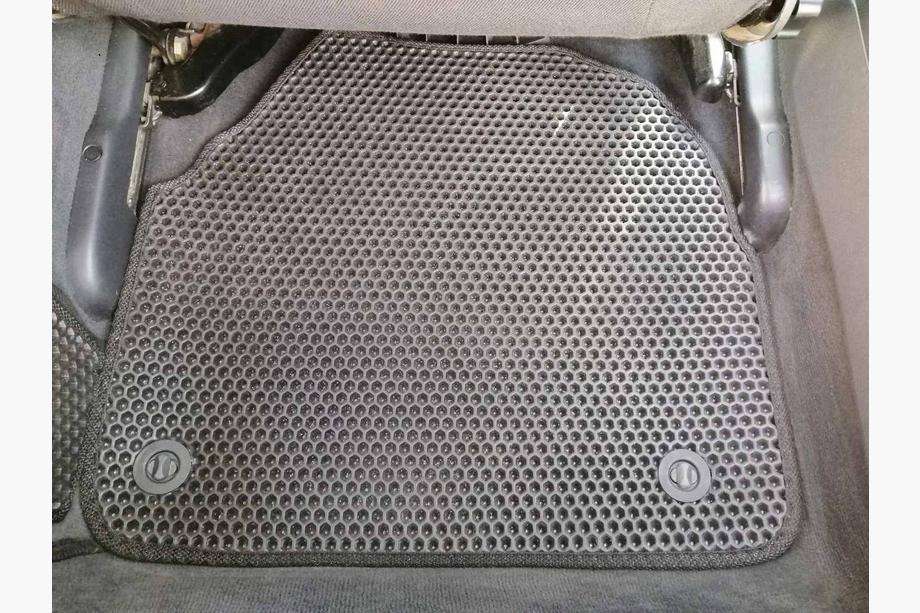 Skoda Superb 2001-2009 рр. Килимки EVA (чорні) Фото 17