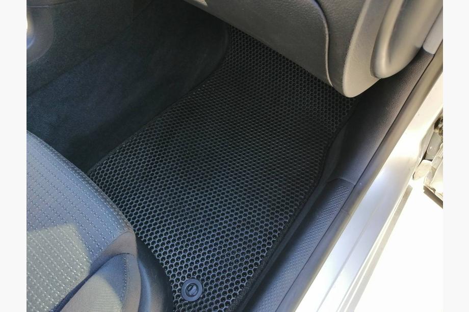 Skoda Superb 2001-2009 рр. Килимки EVA (чорні) Фото 14