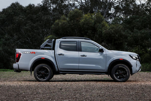 Відбулася презентація оновленого пікапа Nissan Navara Фото 3