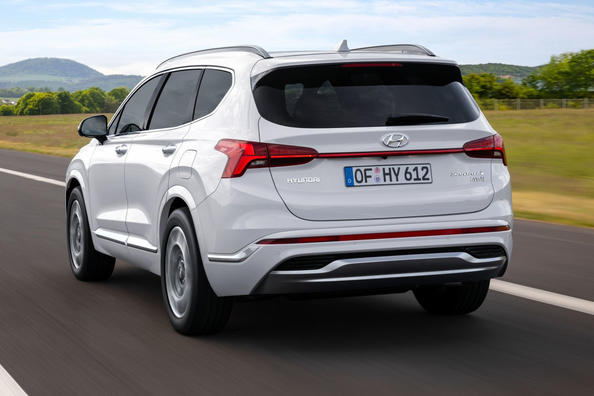 Оновлена версія кроссовера Hyundai Santa Fe вже в продажу Фото 3