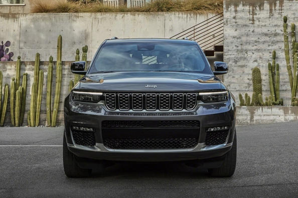Представлена оновлена модель Jeep Grand Cherokee 2021 Фото 2