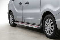Renault Trafic 2015- рр. Бокові пороги Maya Red-Grey (2 шт., Алюміній) довга фото 1