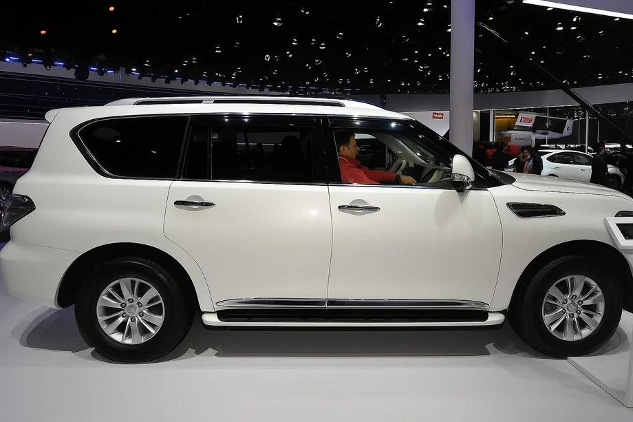 Nissan Patrol Y62 2010-2024 рр. Молдинги дверні (4 шт, хром) Фото 4