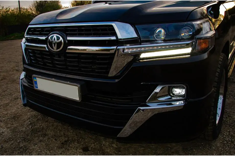 Toyota Land Cruiser 200 2007-2021 рр. Комплект рестайлінгу з LC200 2008-2015 на 2021 Executive Фото 4