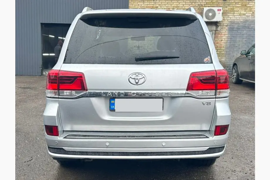 Toyota Land Cruiser 200 2007-2021 рр. Комплект рестайлінгу з LC200 2008-2015 на 2021 Executive Фото 41