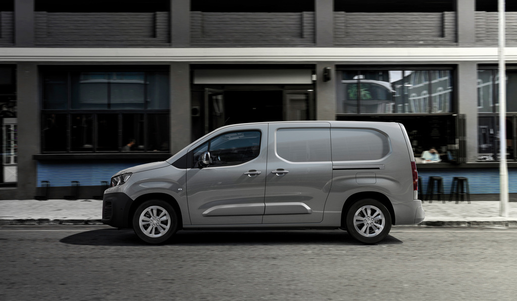 Peugeot Partner отримав електричну модифікацію