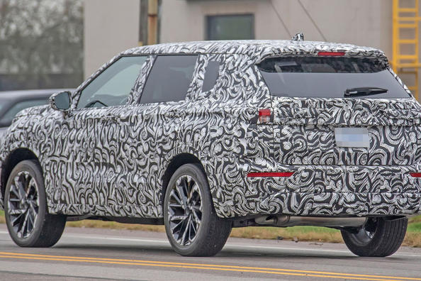 Новий Mitsubishi Outlander 2 021: яким він буде і коли прем’єра Фото 6