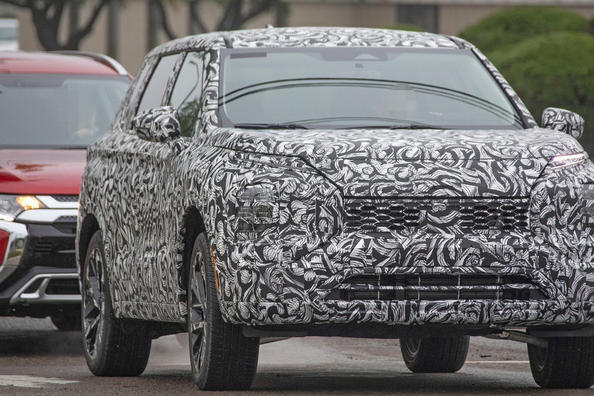 Новий Mitsubishi Outlander 2 021: яким він буде і коли прем’єра Фото 5