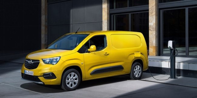 З’явилася електрична модифікація компактвена Opel Combo