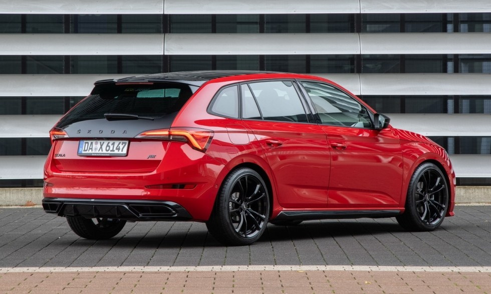 Готується до продажу "гаряча" версія хетчбека Skoda Scala Edition S
