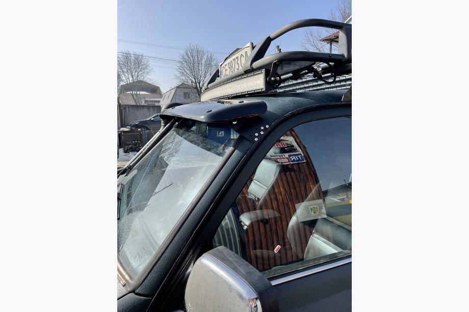Toyota Land Cruiser 80 1990-1997 рр. Козирок на лобове скло Фото 2