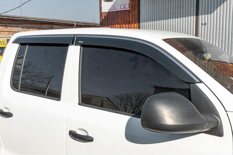 Volkswagen Amarok 2010-2022 рр. Вітровики з хромованим молдингом (4 шт, Niken) Фото 2