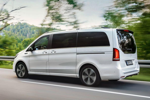 Mercedes-Benz EQV: огляд електромінівена — рестайлінг, запас ходу і наступник VLE Фото 5