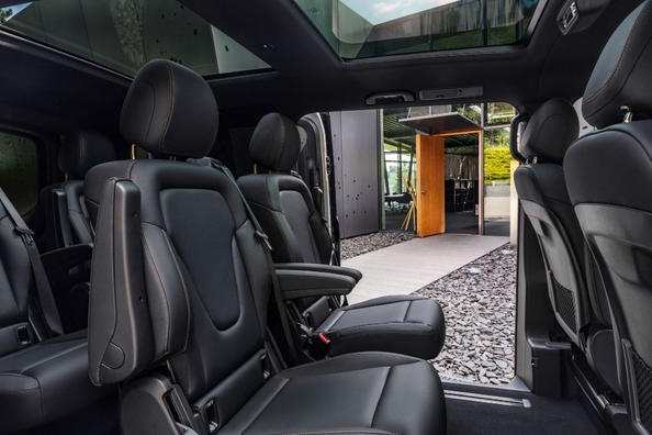 Mercedes-Benz EQV: огляд електромінівена — рестайлінг, запас ходу і наступник VLE Фото 8
