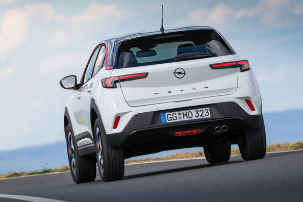 Огляд компактного кросовера Opel Mokka нового покоління Фото 5