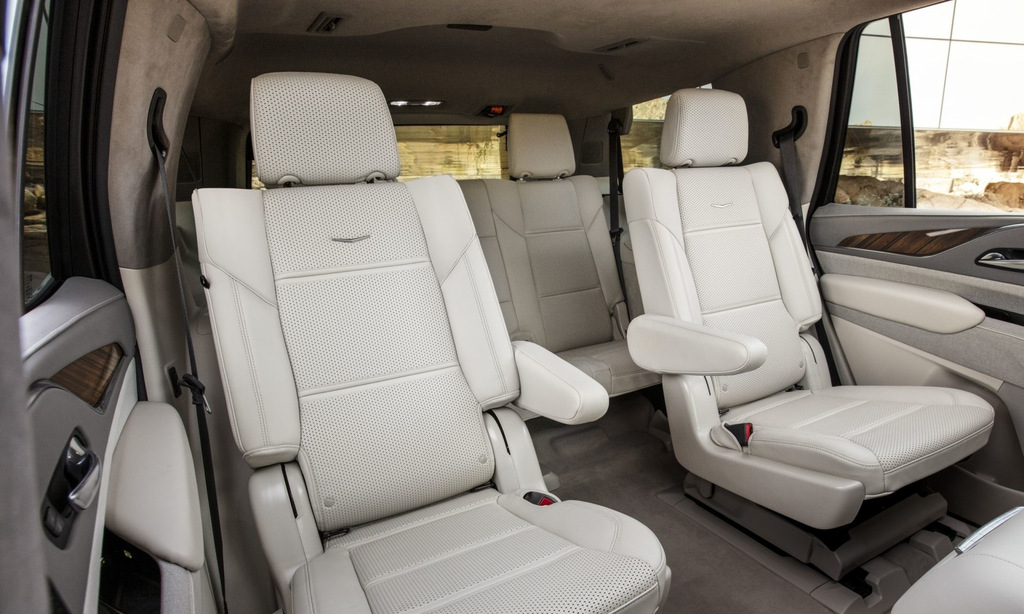 Огляд позашляховика нового покоління Cadillac Escalade