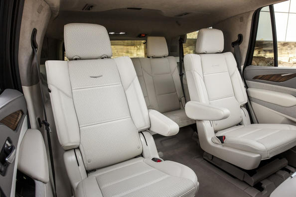 Огляд позашляховика нового покоління Cadillac Escalade Фото 9
