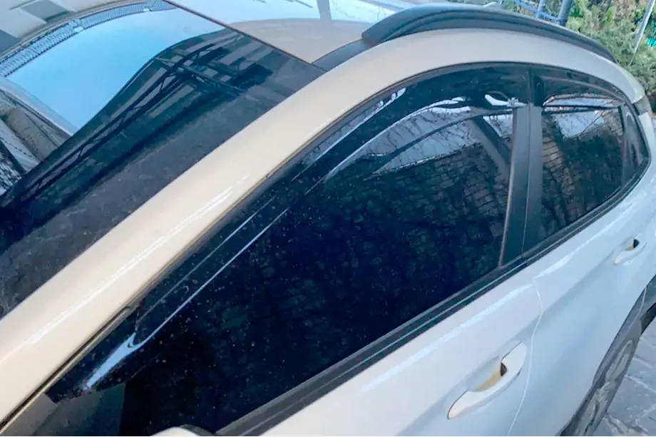 Hyundai Kona 2017-2023 рр. Вітровики (4 шт, HIC) Фото 1