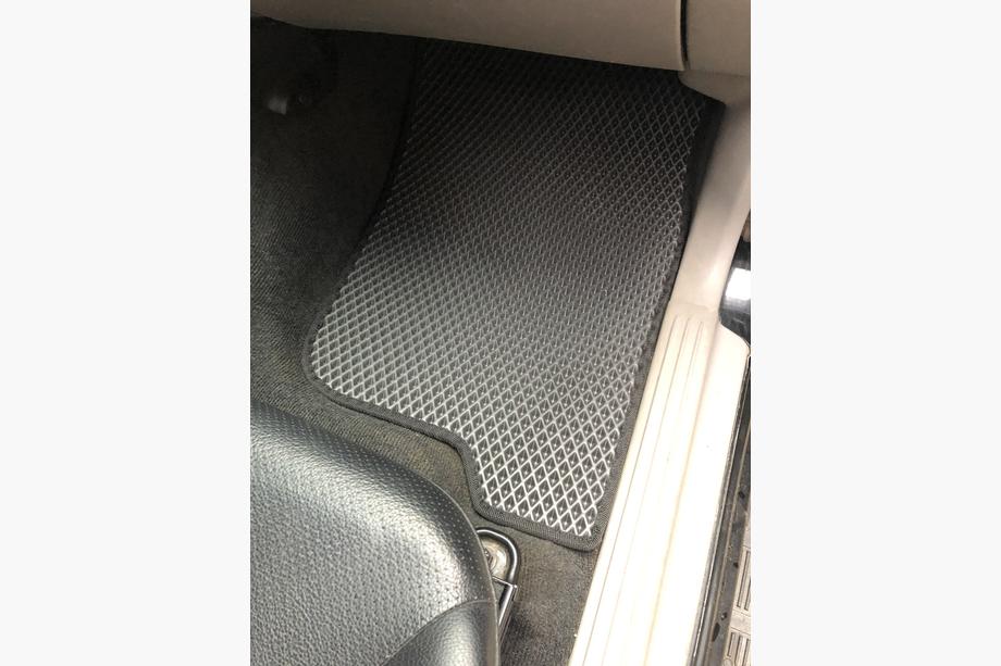 Mitsubishi Pajero Sport 2008-2015 рр. Килимки EVA (чорні) Фото 3