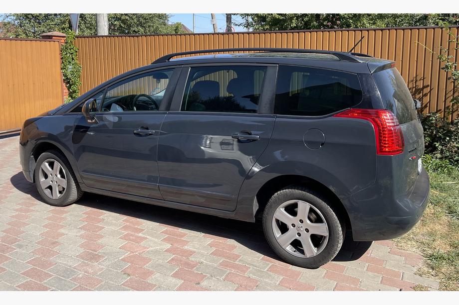 Peugeot 5008 2009-2016 рр. Рейлінги OmsaLine Solid (2 шт, чорні) Image