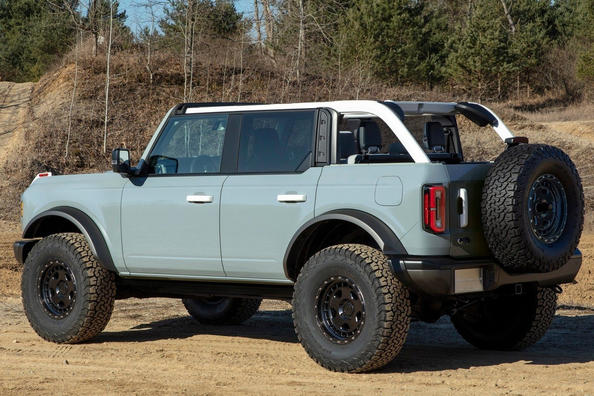 П’ятидверна модифікація позашляховика Ford Bronco нового покоління Фото 9
