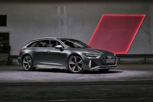 Огляд 600-сильного повноприводного універсала Audi RS6 Avant Фото 1
