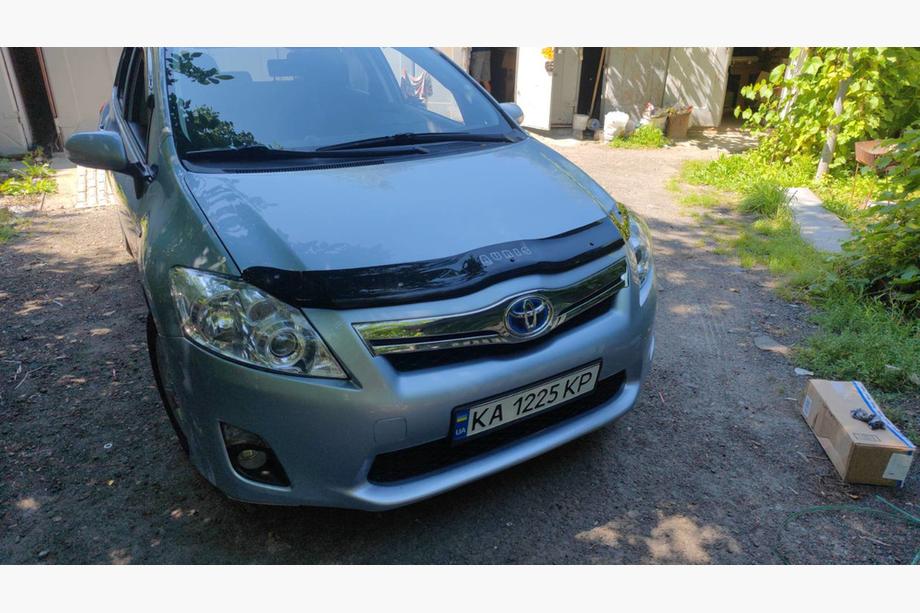 Toyota Auris 2007-2012 рр. Дефлектор капота 2009-2012 (VIP) Image