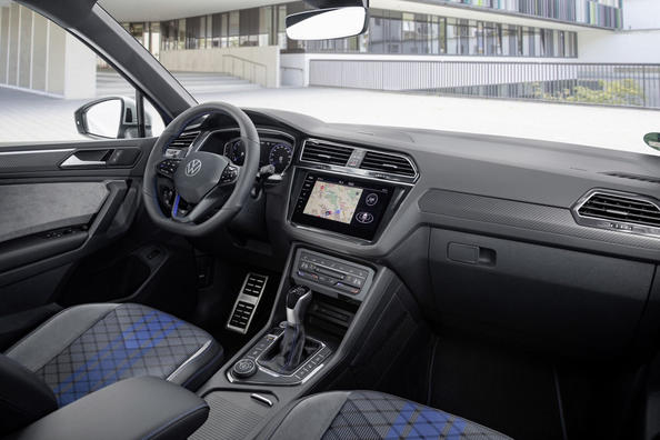 Огляд зарядженої модифікації Volkswagen Tiguan R Фото 8