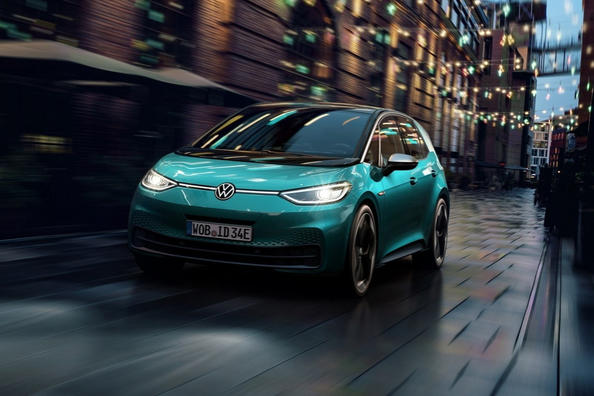 Огляд електричного заднеприводного хетчбека Volkswagen ID.3 Фото 3