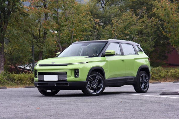 Огляд нового кросовера Geely ICON