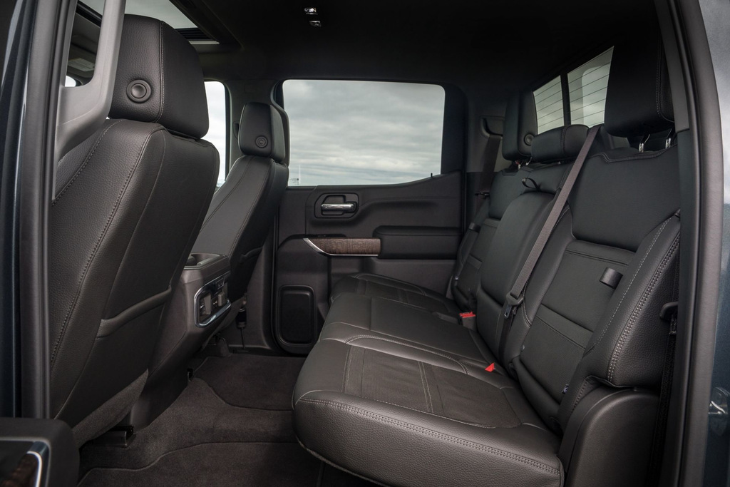 Огляд повнорозмірного пікапа GMC Sierra