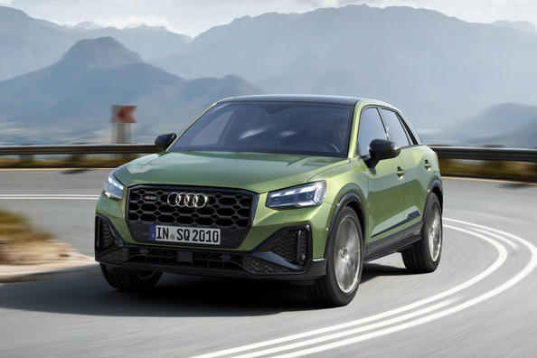 Огляд зарядженого повнопривідного кросовера Audi SQ2 Фото 2