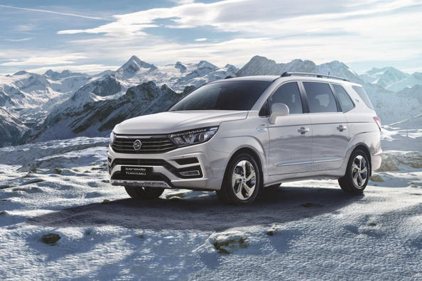 Огляд оновленого мінівена SsangYong Rodius