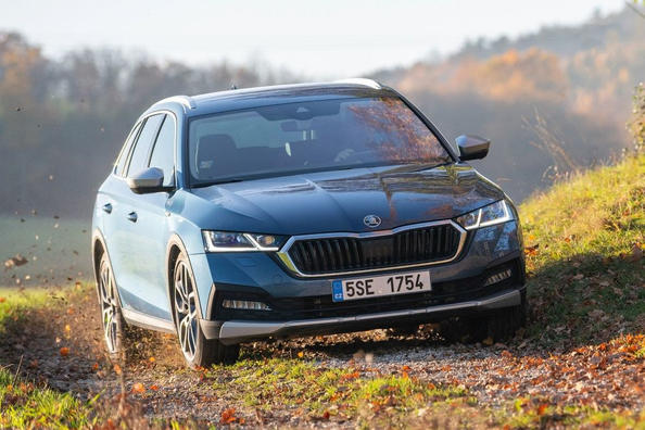 Огляд універсала підвищеної прохідності Skoda Octavia Scout Фото 1