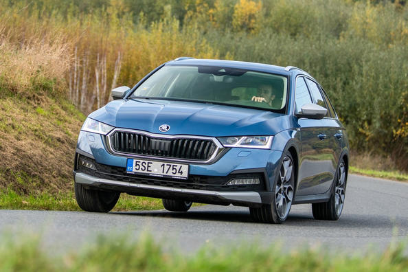 Огляд універсала підвищеної прохідності Skoda Octavia Scout Фото 4