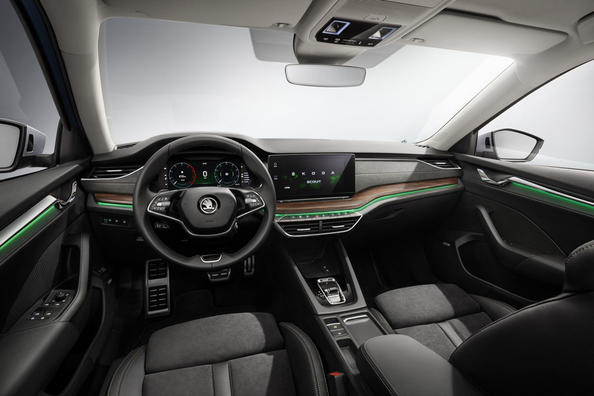 Огляд універсала підвищеної прохідності Skoda Octavia Scout Фото 6
