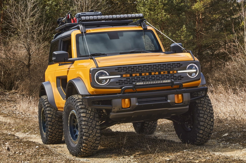 Огляд трьохдверного позашляховика Ford Bronco