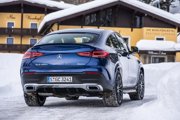Огляд купеобразного кросовера Mercedes-Benz GLE Coupe Фото 4