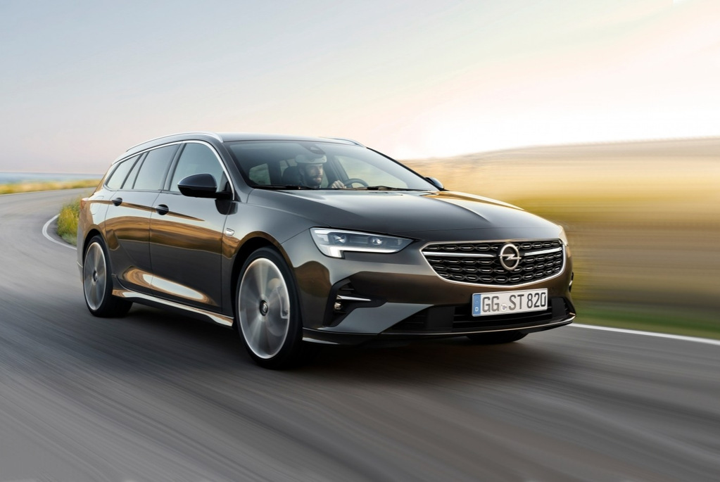 Огляд модернізованого універсала Opel Insignia Sports Tourer