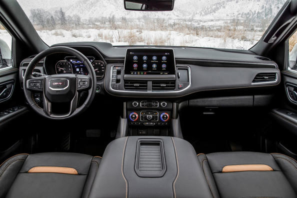 Огляд великого восьмимісцевого позашляховика GMC Yukon Фото 6