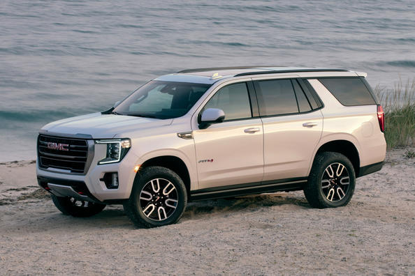 Огляд великого восьмимісцевого позашляховика GMC Yukon Фото 2