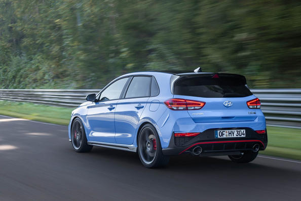 Огляд більш продуктивної модифікації хетчбека Hyundai i30 N Фото 6